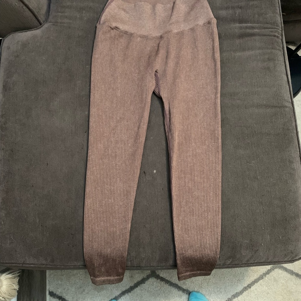 Balance Athletica: Channel Pant size L